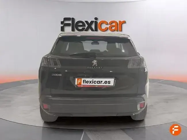 Usado Peugeot 3008 Active 130 CV (95 kW) 2021 Negro SUV