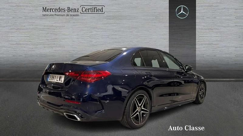 Azul Usado 2022 Mercedes C220 AMG line Berlina | 35.900 € (Buen precio) - Imagen 1/4
