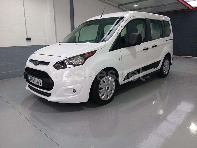 Blanco Usado 2016 Ford Tourneo Trend Monovolumen | 11.300 € (Buen precio) - Imagen 1/4