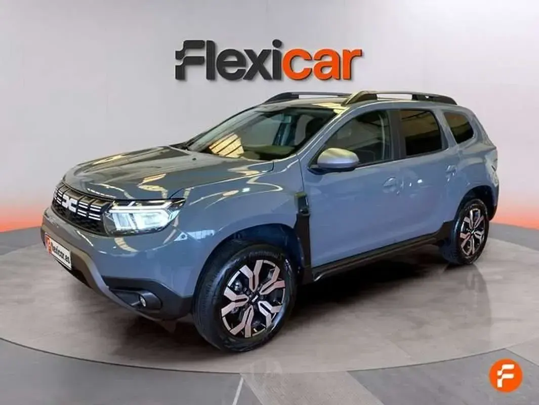 Usado Dacia Duster Extreme 101 CV (74 kW) 2024 Gris SUV