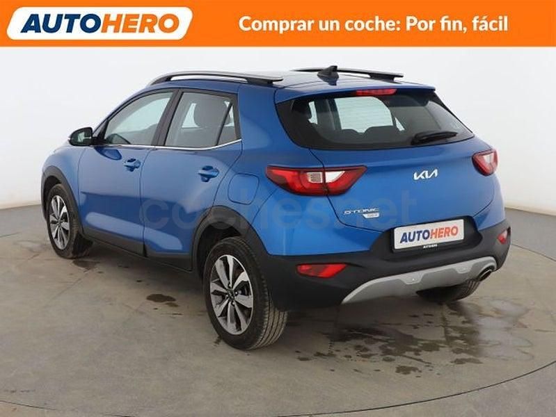 Usado Kia Stonic 100 CV (73 kW) 2022 Azul SUV