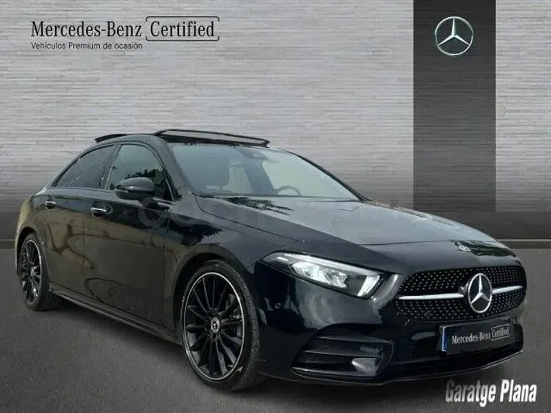 Usado Mercedes A200 163 CV (119 kW) 2023 Negro Berlina