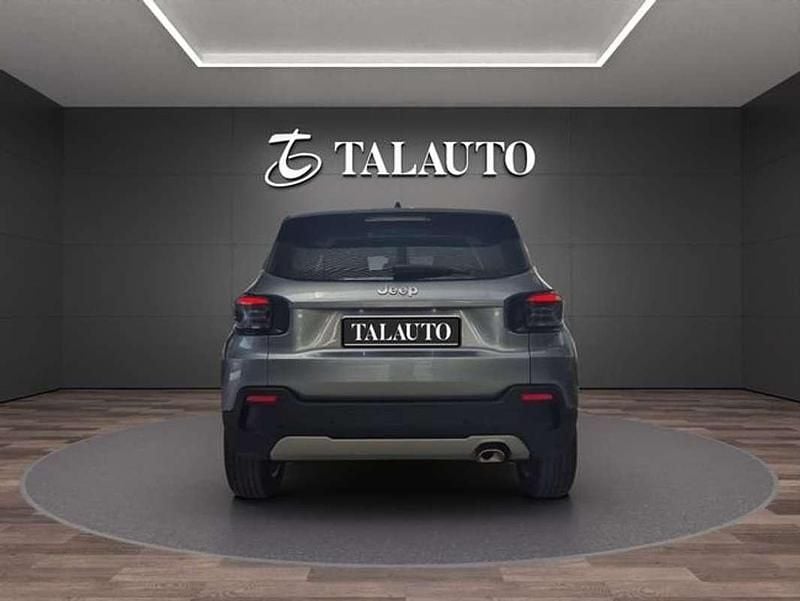 Usado Jeep Avenger Altitude 101 CV (74 kW) 2024 Gris SUV