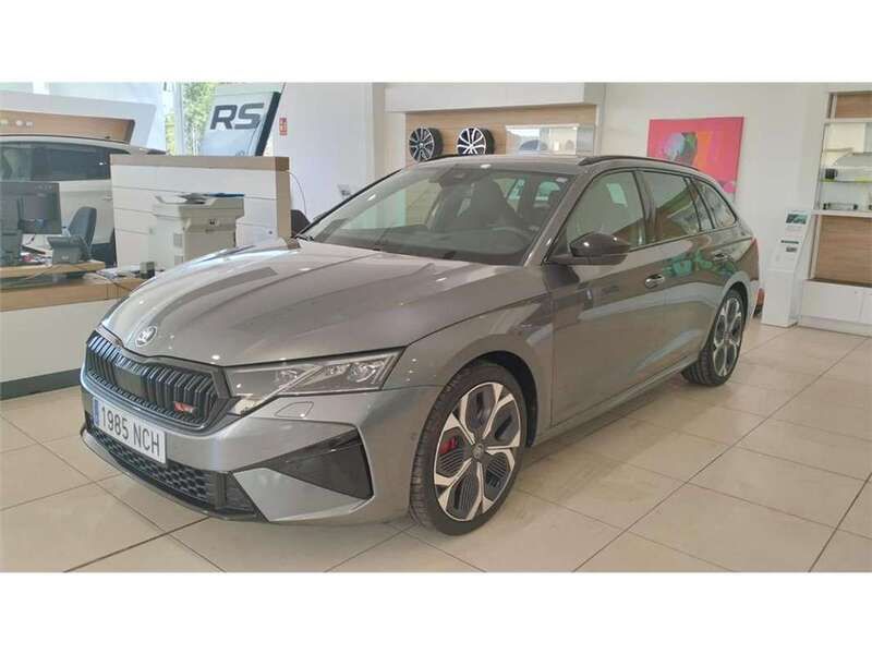 Gris / plata Nuevo 2025 Skoda Octavia RS Familiar | 43.990 € (Precio justo) - Imagen 1/4