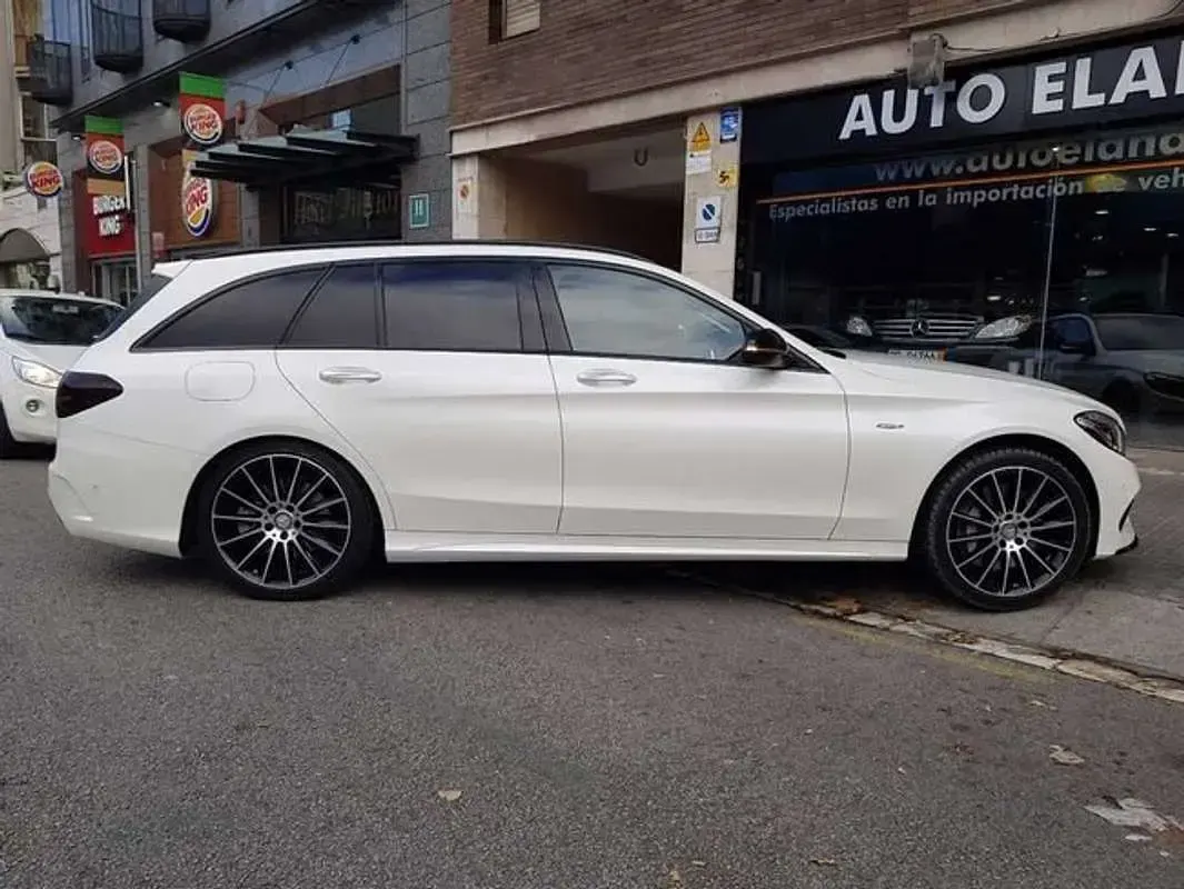 Usado Mercedes C43 AMG AMG 367 CV (269 kW) 2015 Blanco Familiar