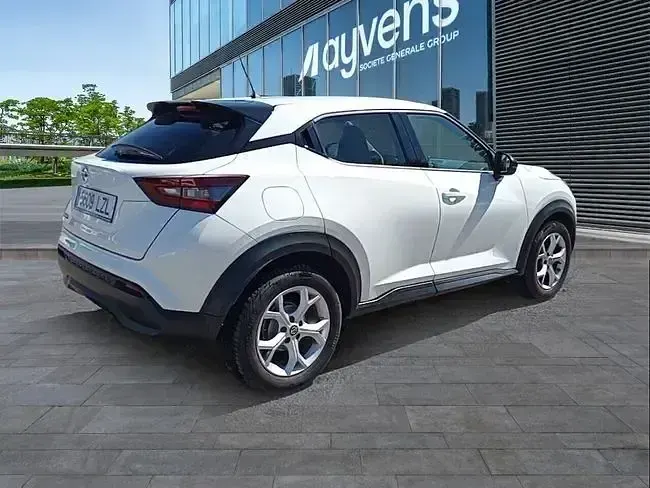 Usado Nissan Juke Acenta 114 HP (83 kW) 2022 Branco SUV