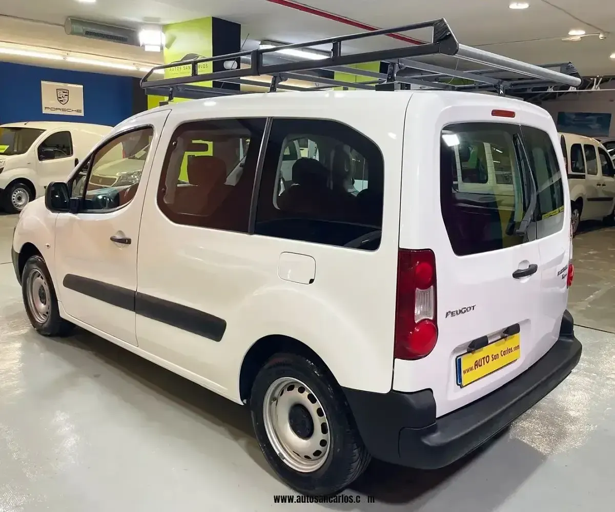 Usado Peugeot Partner Tepee Access 75 CV (55 kW) 2018 Blanco Monovolumen