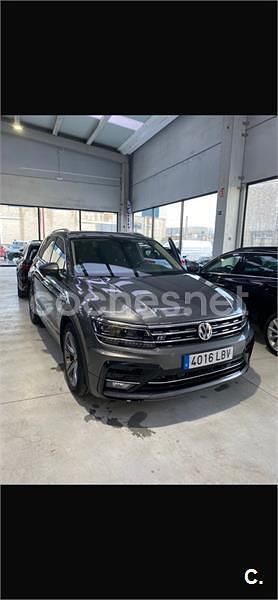 Usado VW Tiguan R-line 150 CV (110 kW) 2019 Gris / plata SUV