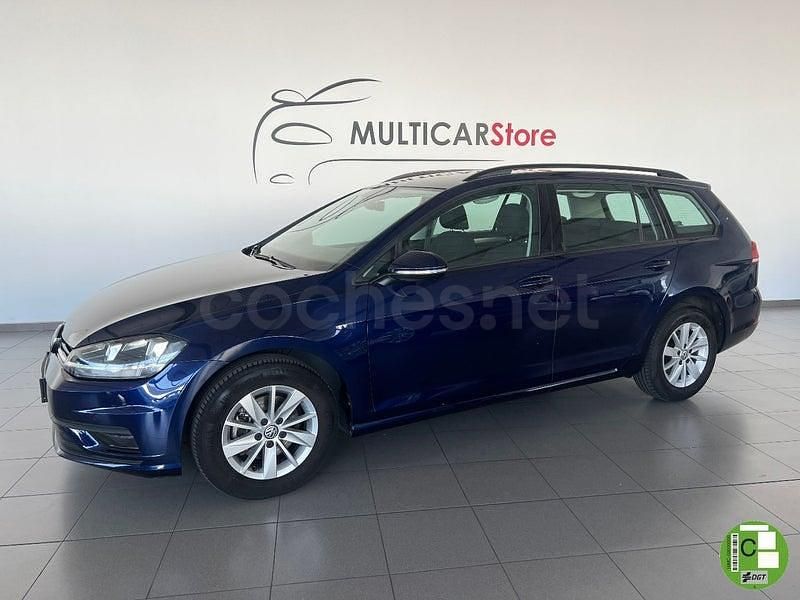 Usado VW Golf VII Advance 115 CV (84 kW) 2019 Azul Familiar