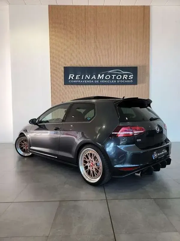 Begagnad VW Golf VII GTI 220 HK (161 kW) 2014 Grå Halvkombi