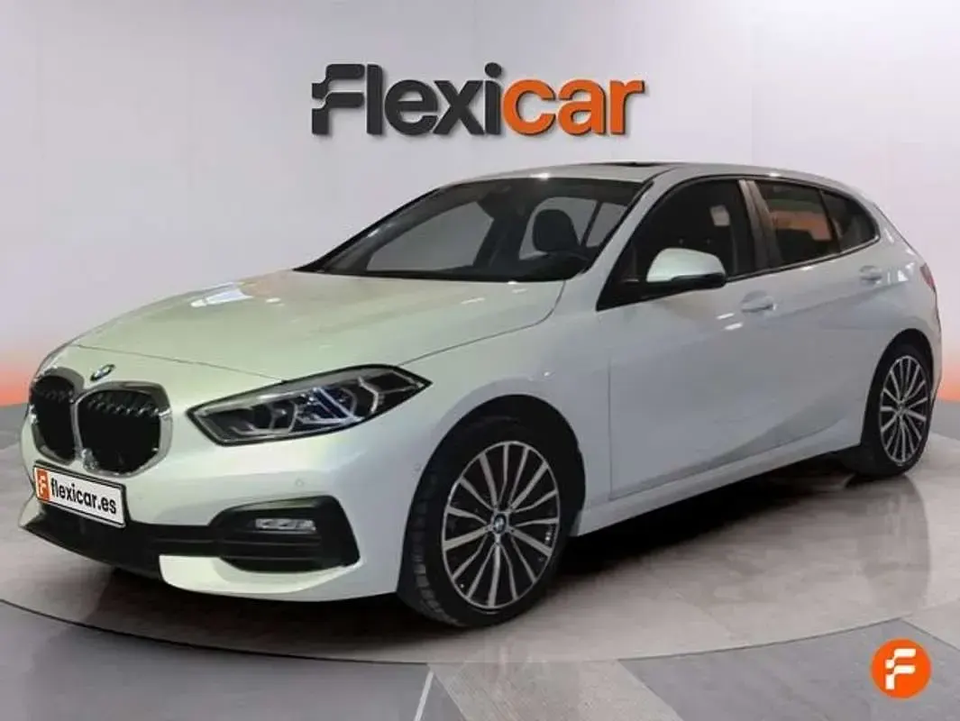 Usado BMW 118 136 CV (100 kW) 2024 Blanco Utilitario