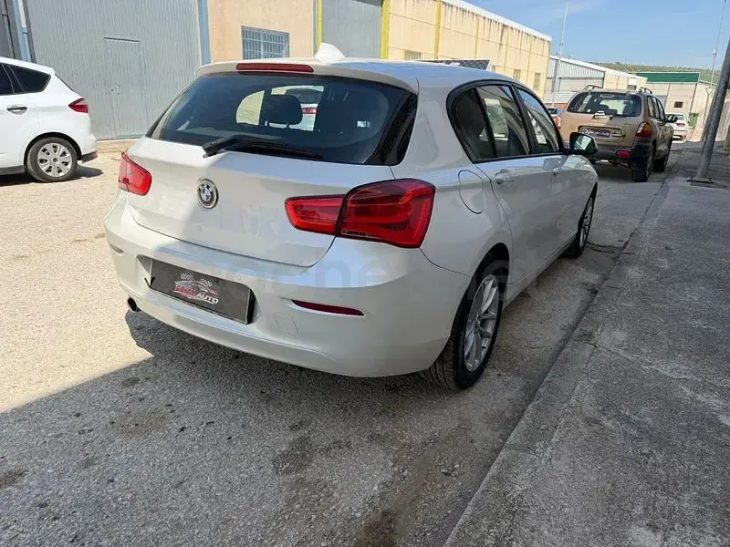 Usado BMW 116 116 HP (85 kW) 2015 Branco Citadino