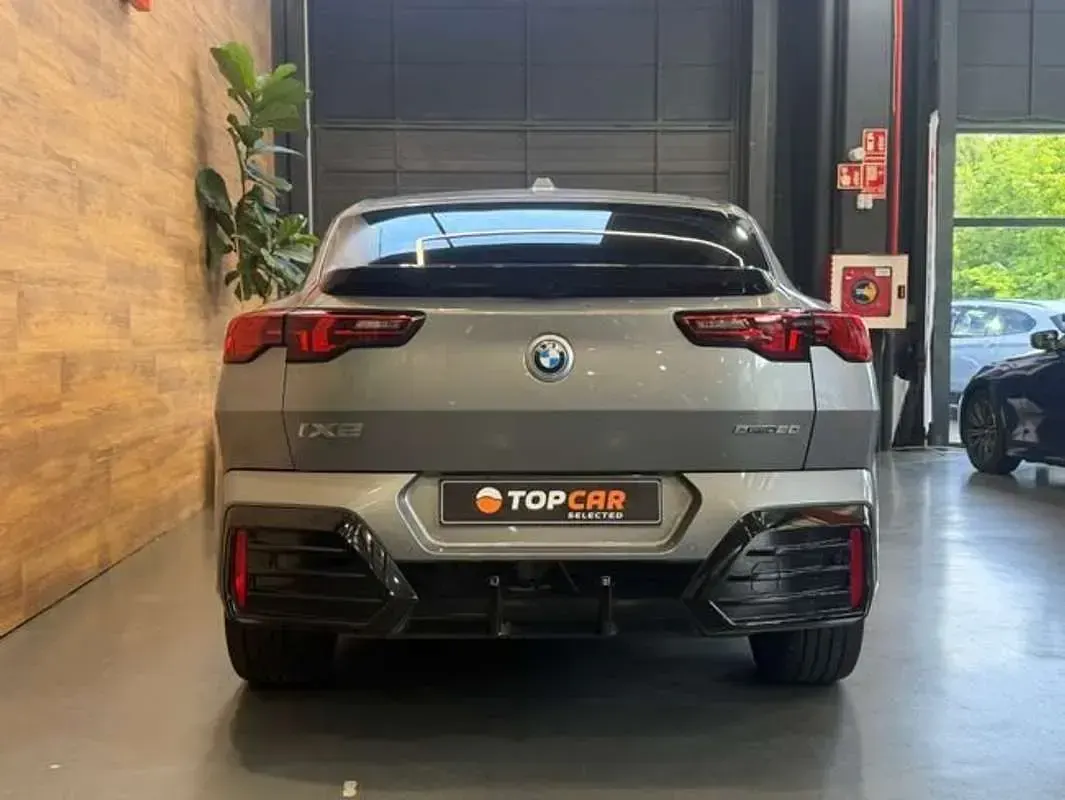 Usado BMW iX2 Comfort Edition 150 kW (204 CV) 2025 Gris SUV