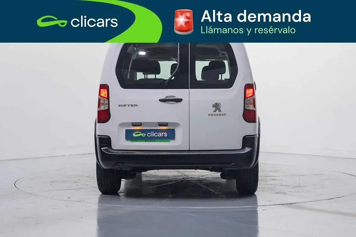 Usado Peugeot Rifter Active 102 CV (75 kW) 2022 Blanco Monovolumen