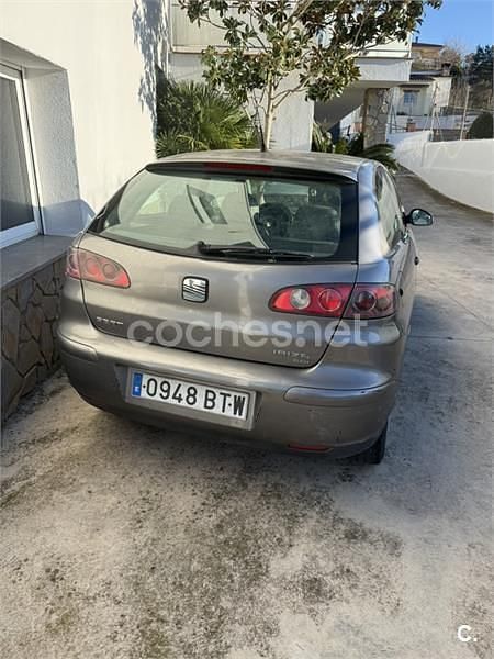 Usado Seat Ibiza Stella 64 CV (47 kW) 2002 Gris / plata Utilitario