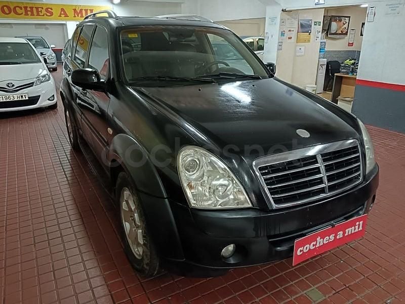 Usado Ssangyong (KGM) Rexton II 165 CV (121 kW) 2007 Negro SUV