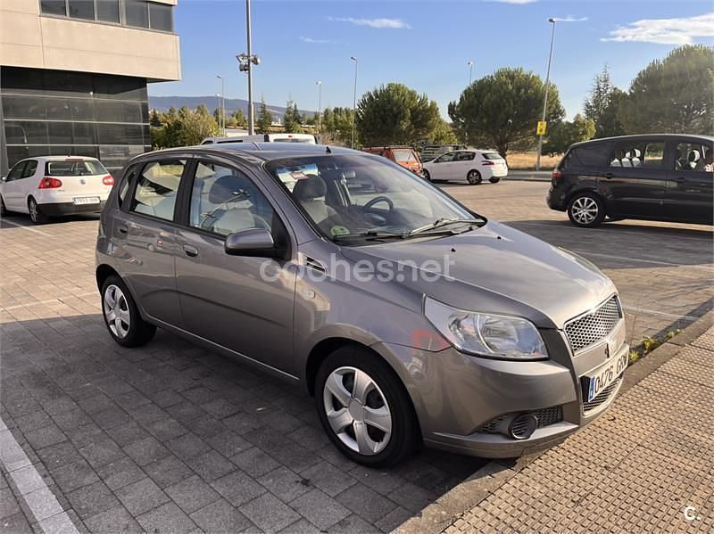 Gris / plata Usado 2009 Chevrolet Aveo LS Berlina | 3500 € (Precio justo) - Imagen 1/4