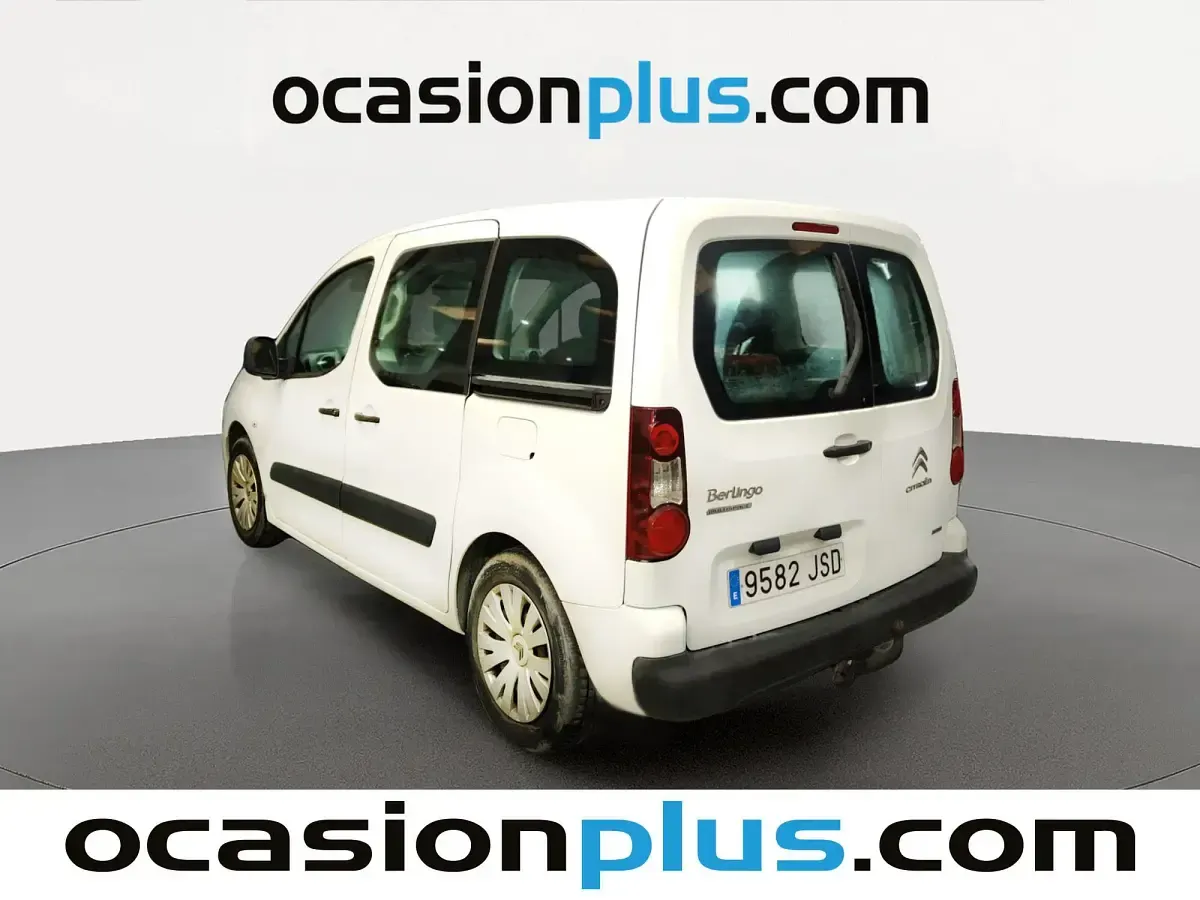 Usado Citroën Berlingo Live 100 CV (73 kW) 2016 Blanco Monovolumen