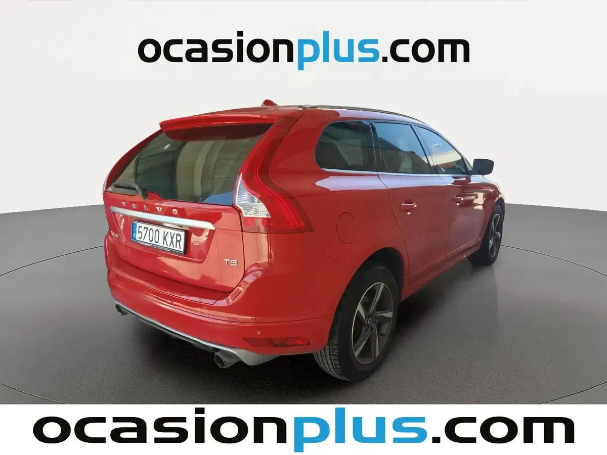 Usado Volvo XC60 R-Design Momentum 245 CV (180 kW) 2014 Rojo SUV