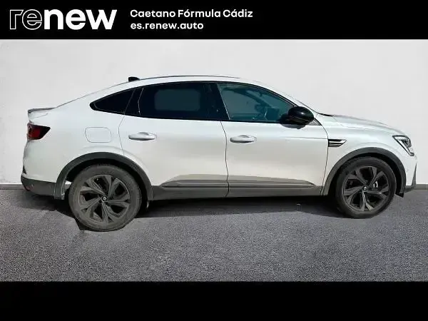 Usado Renault Arkana Techno 145 CV (106 kW) 2023 Blanco SUV