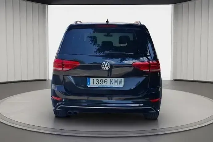 Usado VW Touran Sportline 150 CV (110 kW) 2018 Monovolumen