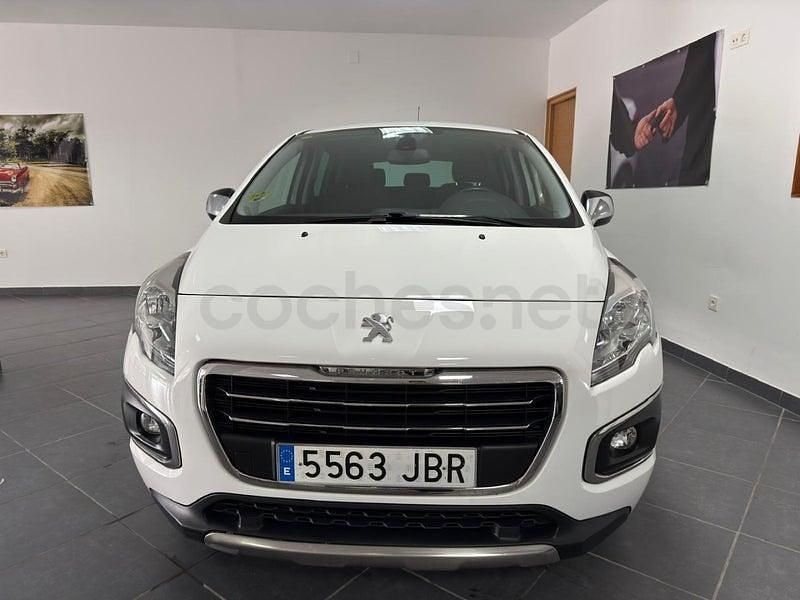 Usado Peugeot 3008 Active 115 CV (84 kW) 2014 Blanco Familiar