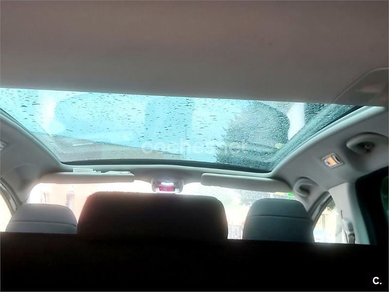 Usado Peugeot 5008 Sport 150 CV (110 kW) 2011 Beige Monovolumen