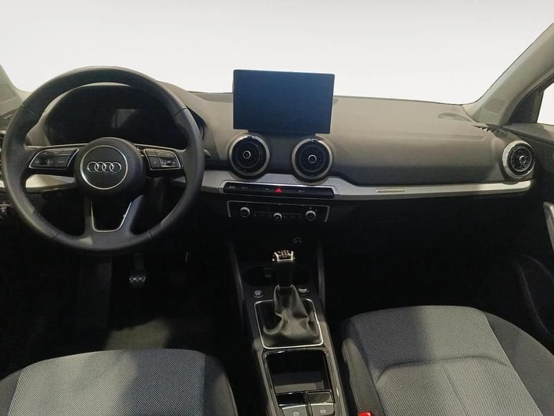 Usado Audi Q2 S-Line 116 CV (85 kW) 2025 Negro SUV