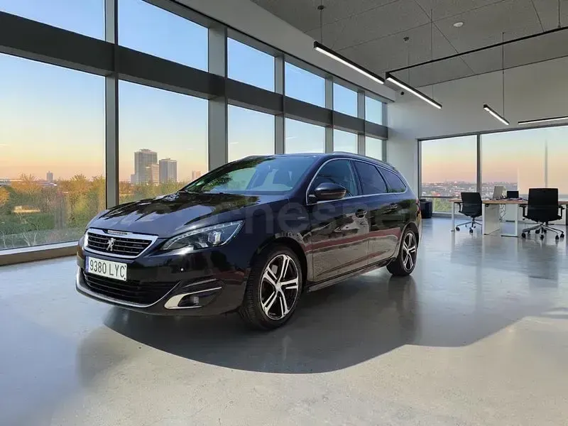 Usado Peugeot 308 SW GT-line 150 CV (110 kW) 2016 Negro Familiar