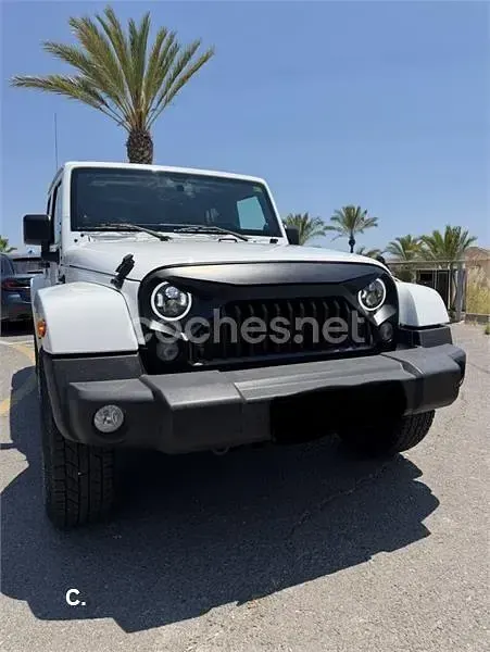 Usado Jeep Wrangler Unlimited Sahara 284 CV (208 kW) 2017 Blanco SUV