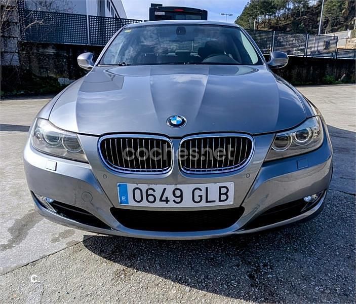 Usado BMW 320 170 CV (125 kW) 2009 Gris / plata Berlina