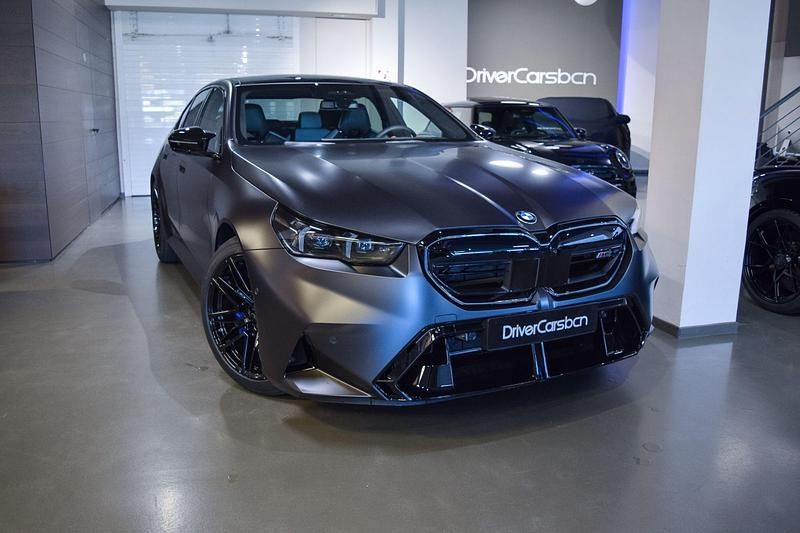 Negro Usado 2024 BMW M5 Comfort Edition Berlina | 158.900 € - Imagen 1/4