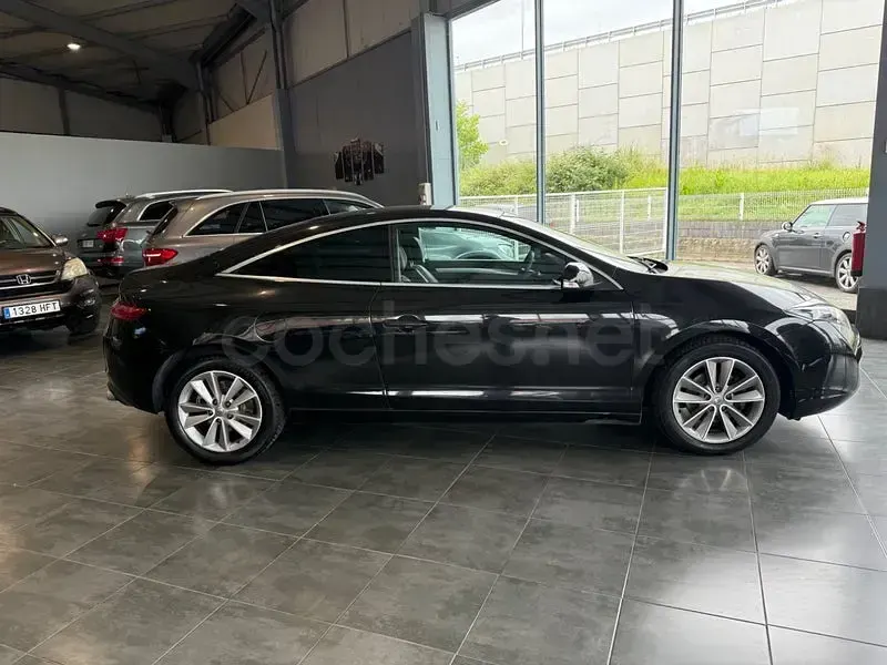 Usado Renault Laguna Coupé 150 CV (110 kW) 2012 Negro Coupe