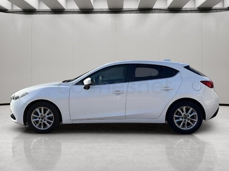 Usado Mazda 3 Style 120 CV (88 kW) 2015 Blanco Berlina