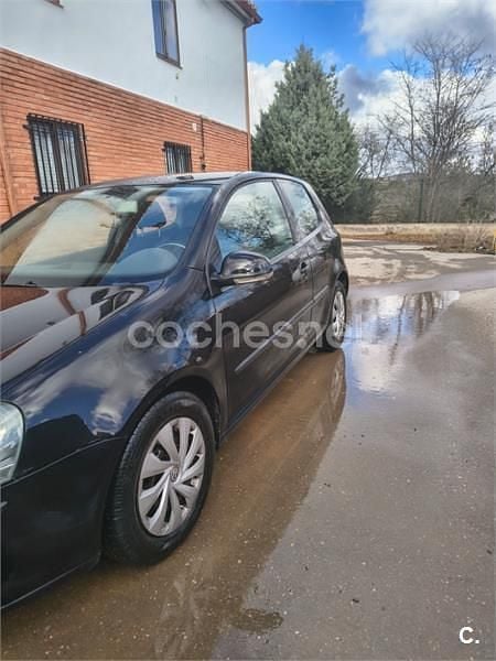 Usado VW Golf IV Trendline 102 CV (75 kW) 2004 Negro Berlina
