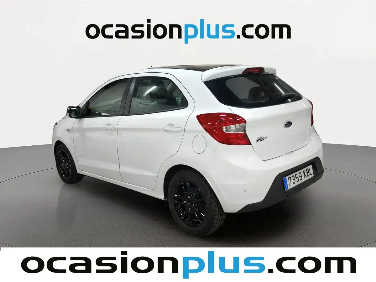 Usado Ford Ka Plus Ultimate 86 CV (63 kW) 2017 Blanco Utilitario