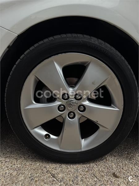 Usado Toyota Prius Executive 136 CV (100 kW) 2010 Blanco Utilitario