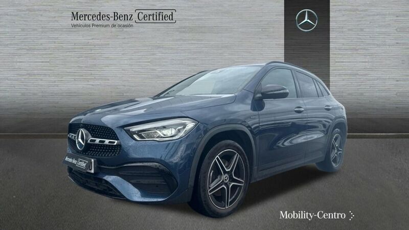 Denim blue metallic paint Usado 2021 Mercedes GLA250 AMG line SUV | 37.900 € (Un poco caro) - Imagen 1/4