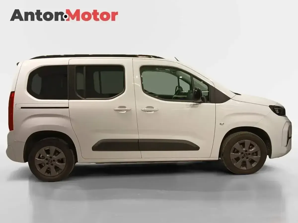 Usado Opel Combo S 100 CV (73 kW) 2024 Blanco Monovolumen