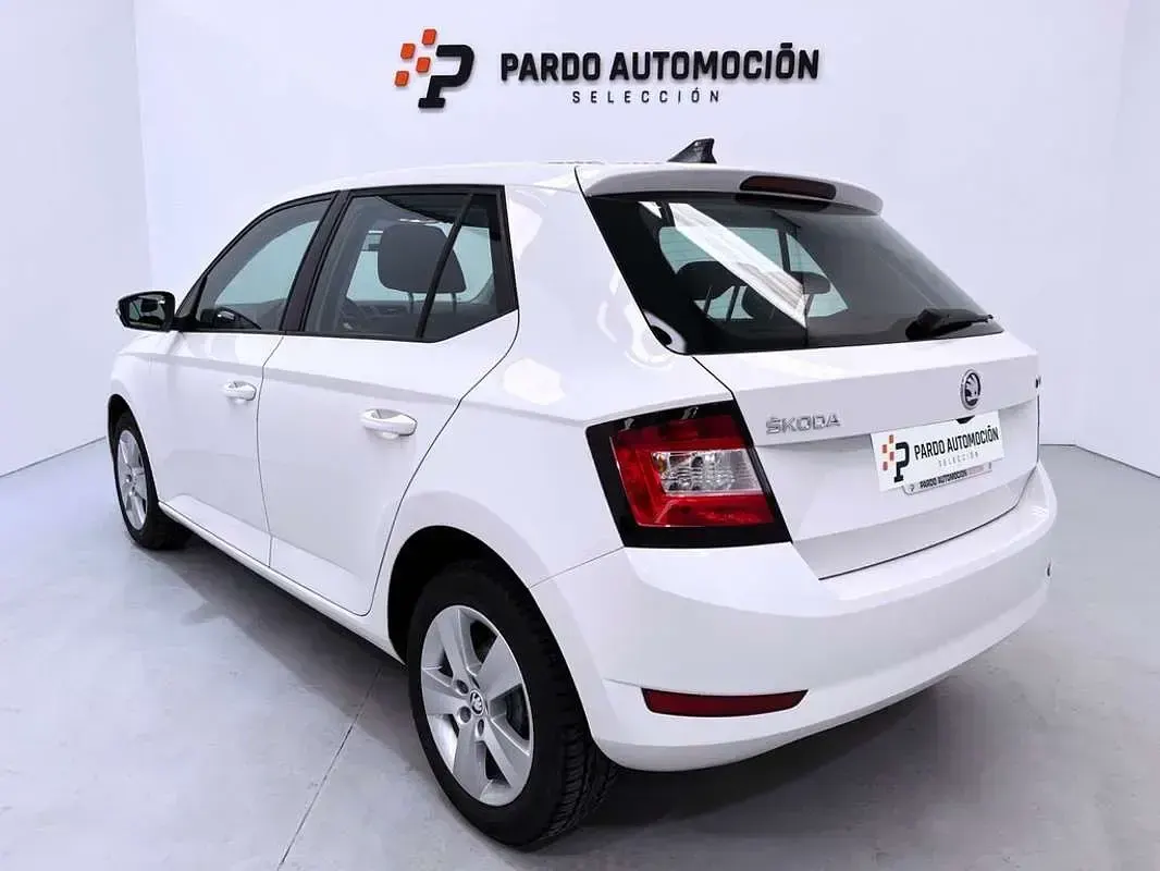 Usado Skoda Fabia 75 CV (55 kW) 2019 Blanco Utilitario