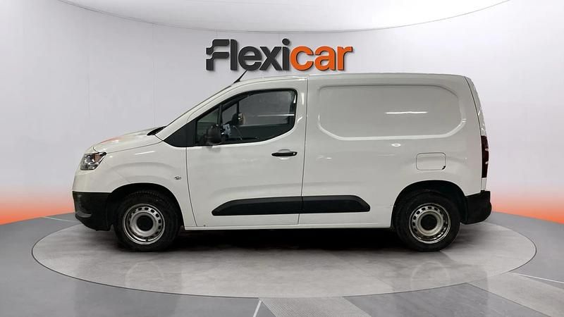 Usado Toyota Proace City City 102 CV (75 kW) 2020 Blanco Monovolumen