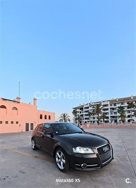 Usado Audi A3 Attraction 140 CV (102 kW) 2009 Granate Utilitario