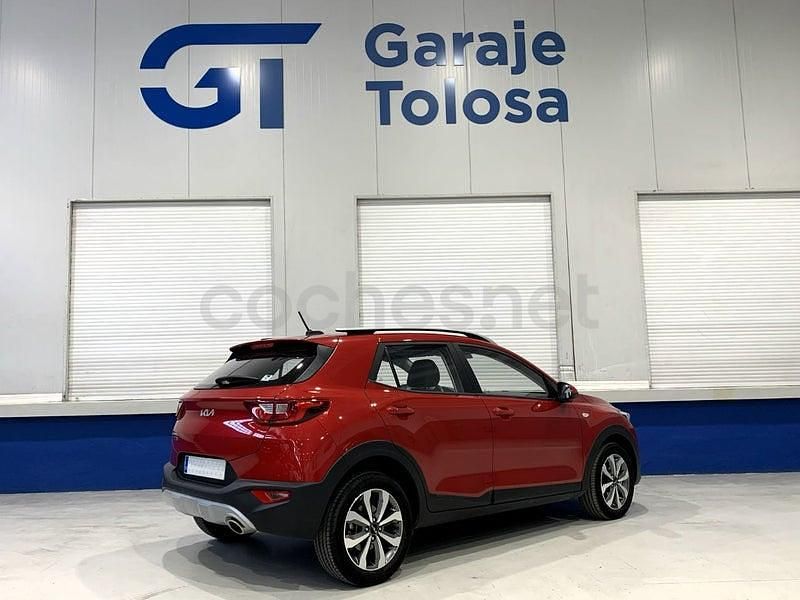 Usado Kia Stonic Plus 100 CV (73 kW) 2022 Granate SUV