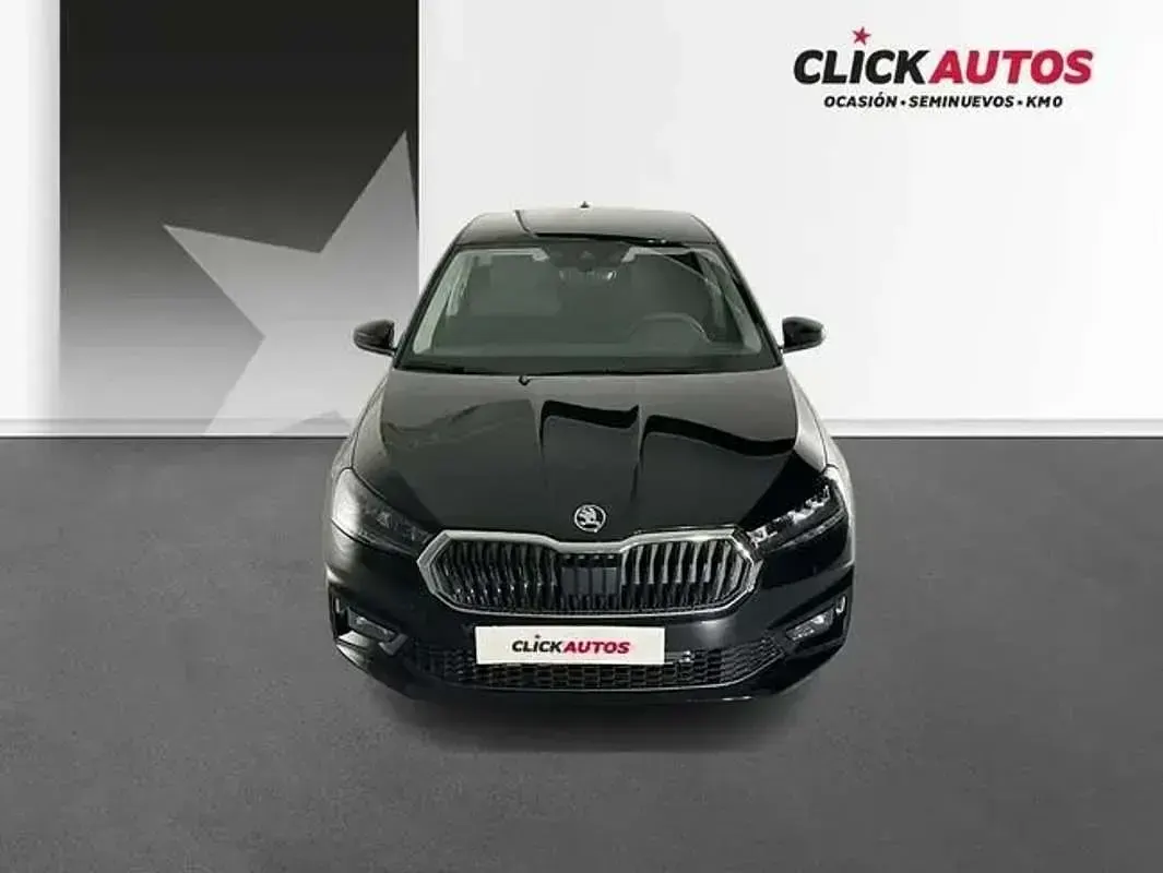 Usado Skoda Fabia Selection 116 CV (85 kW) 2025 Negro Utilitario