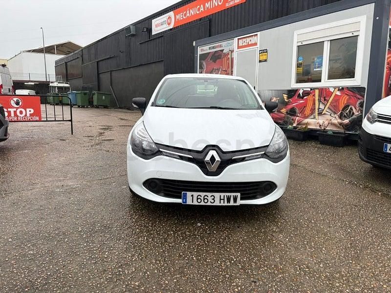 Usado Renault Clio IV Authentique 75 CV (55 kW) 2014 Blanco Berlina