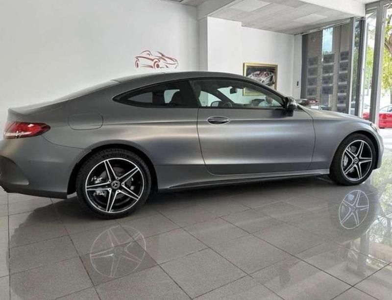 Usado Mercedes C250 204 CV (150 kW) 2018 Gris Berlina