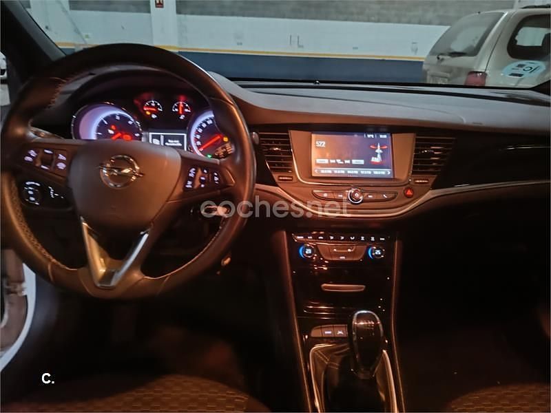 Blanco Usado 2015 Opel Astra Dynamic Berlina | 8800 € (Super precio) - Imagen 1/4