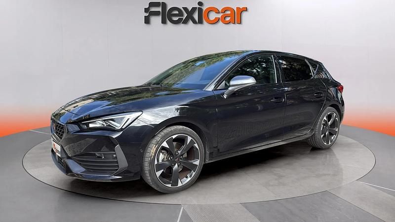 Usado Cupra Leon 190 CV (139 kW) 2023 Negro Utilitario