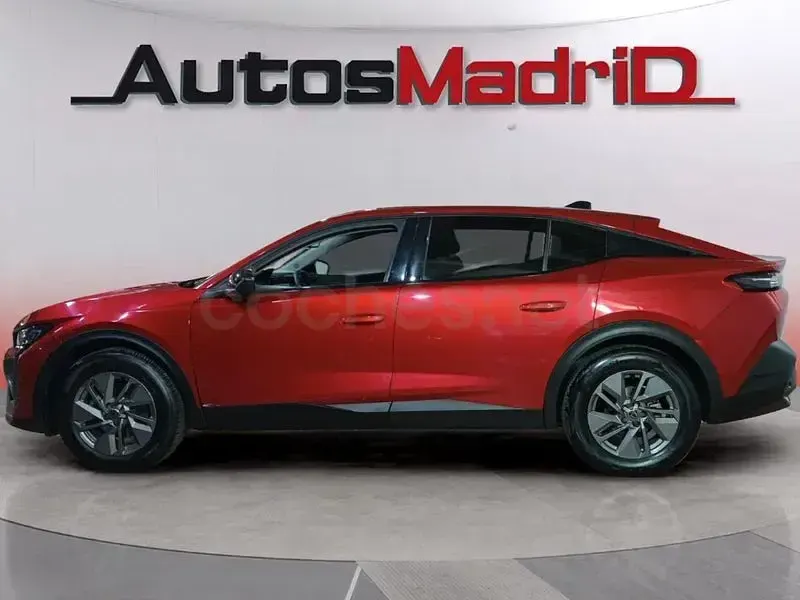 Usado Peugeot 408 Allure 136 CV (100 kW) 2024 Rojo SUV