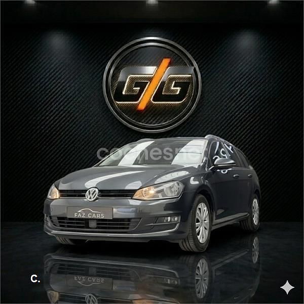 Usado VW Golf VII Advance 125 CV (91 kW) 2017 Gris / plata Familiar